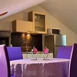 Kiki Bed & Breakfast
