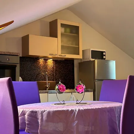 Kiki Bed & Breakfast