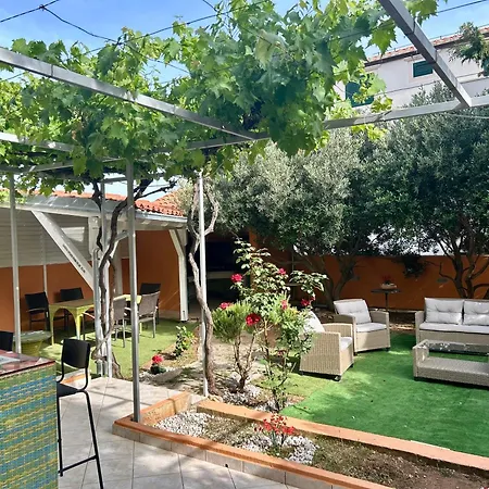 Kiki Bed & Breakfast Bol